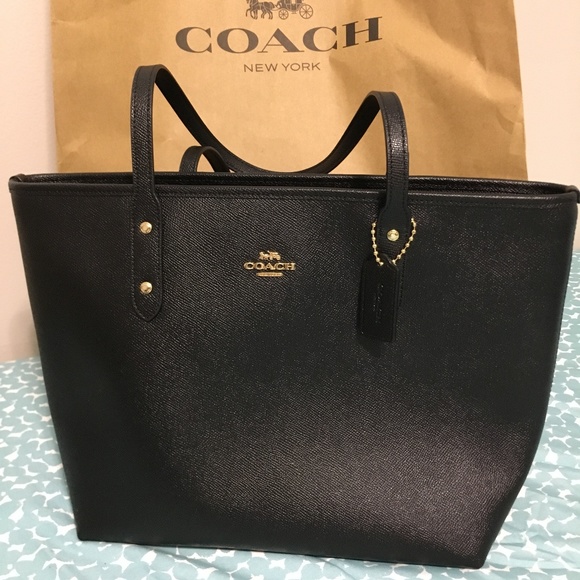 Coach Handbags - NWT Coach Bag